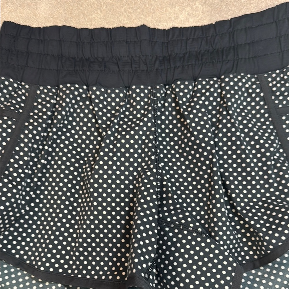 Polka Dot Women's Shorts Lululemon size 10